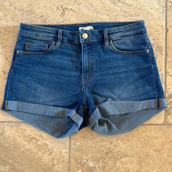 H&M Pants - Like new jean shorts from H&M